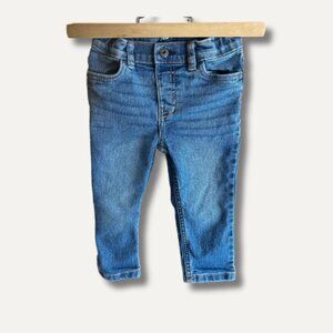 OshKosh B’gosh Baby Jeans – Size 18M